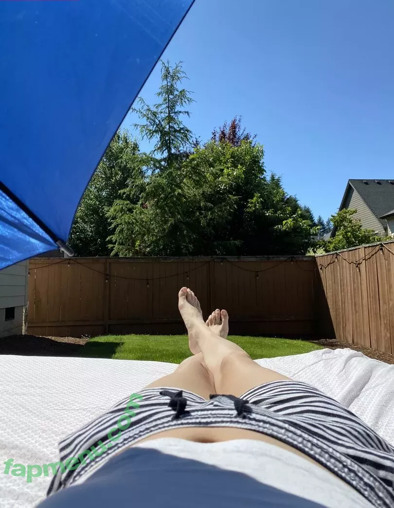 Femsteph nude photo #0051 (Femsteph)