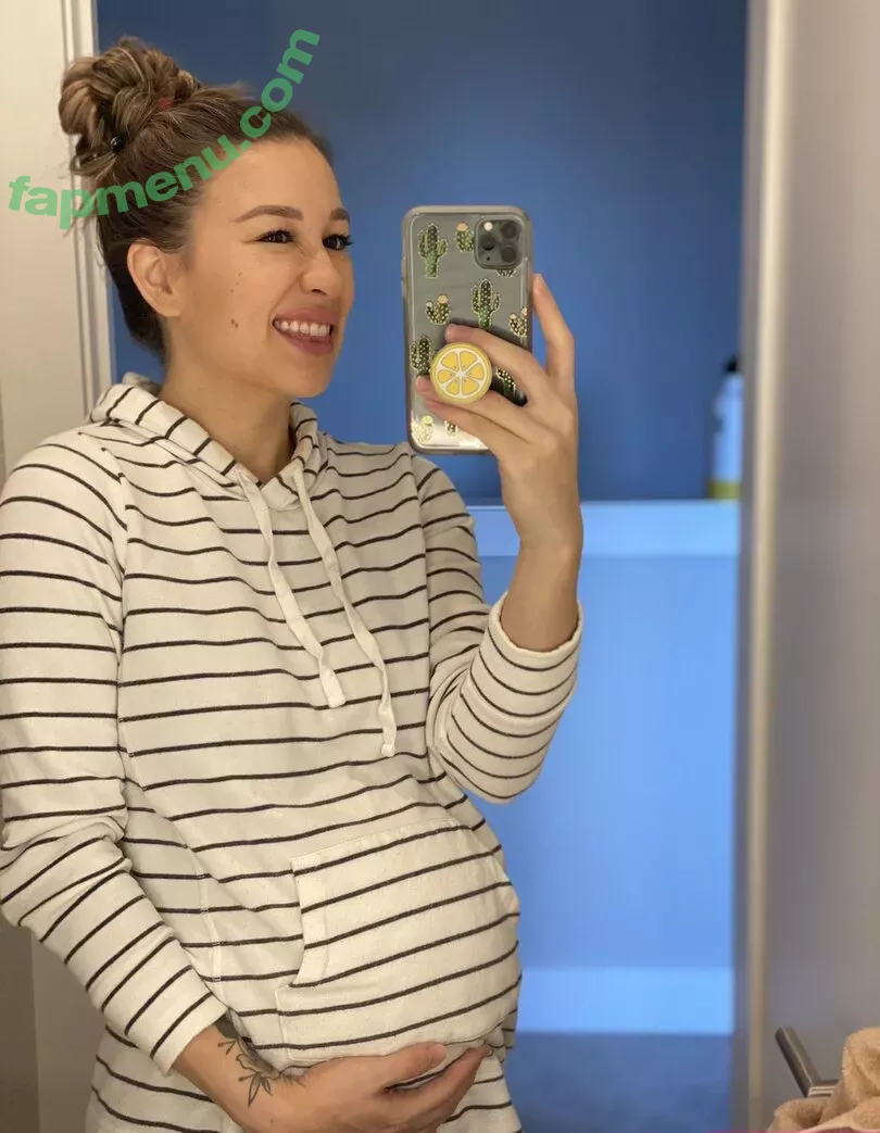 Femsteph nude photo #0056 (Femsteph)