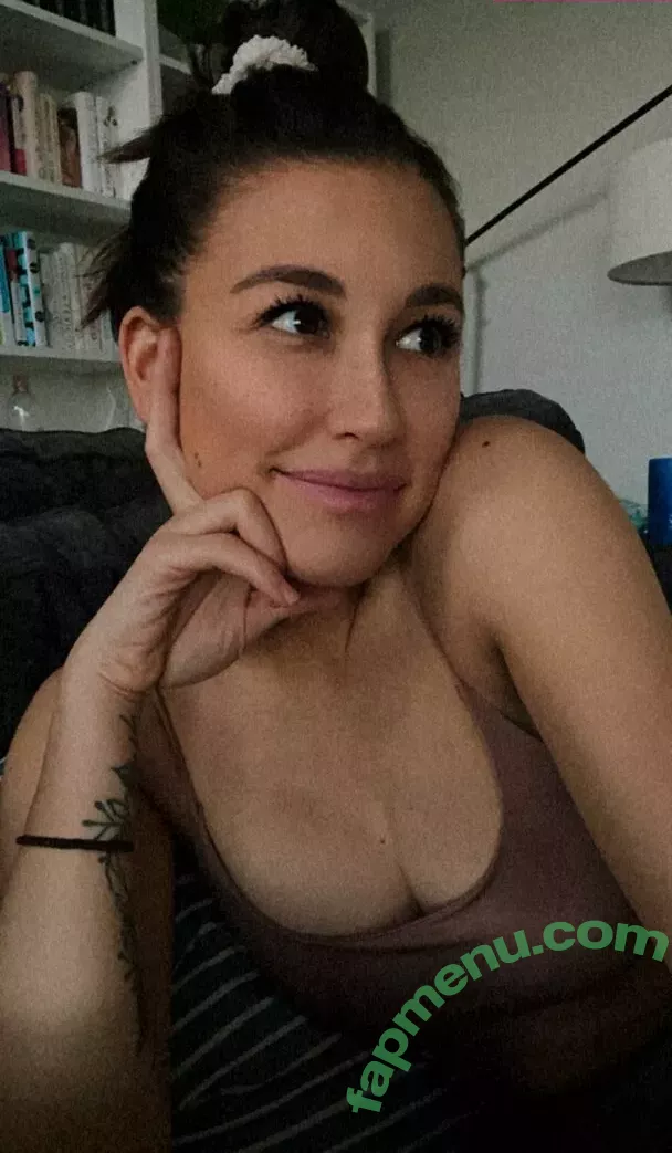 Femsteph nude photo #0060 (Femsteph)
