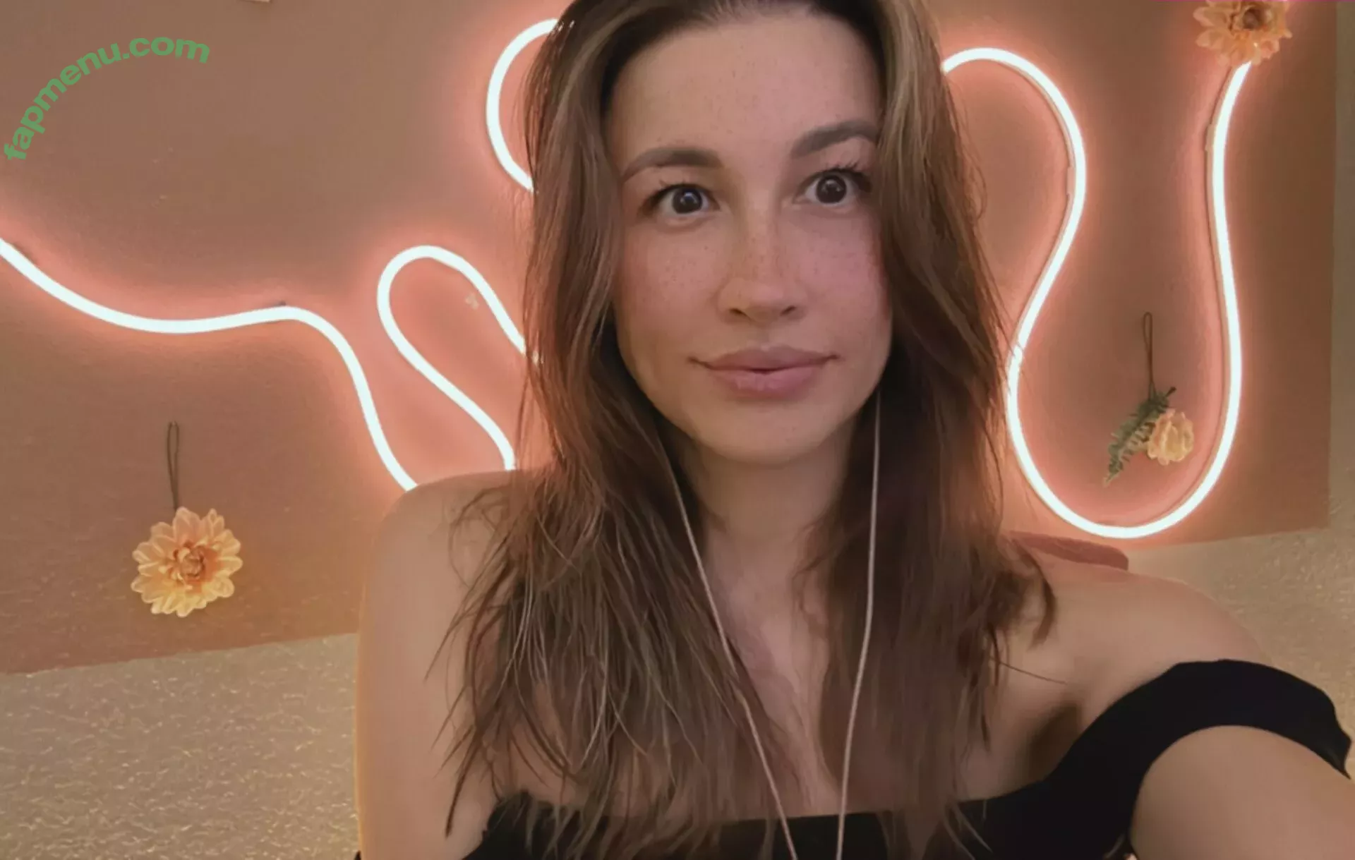 Femsteph nude photo #0080 (Femsteph)