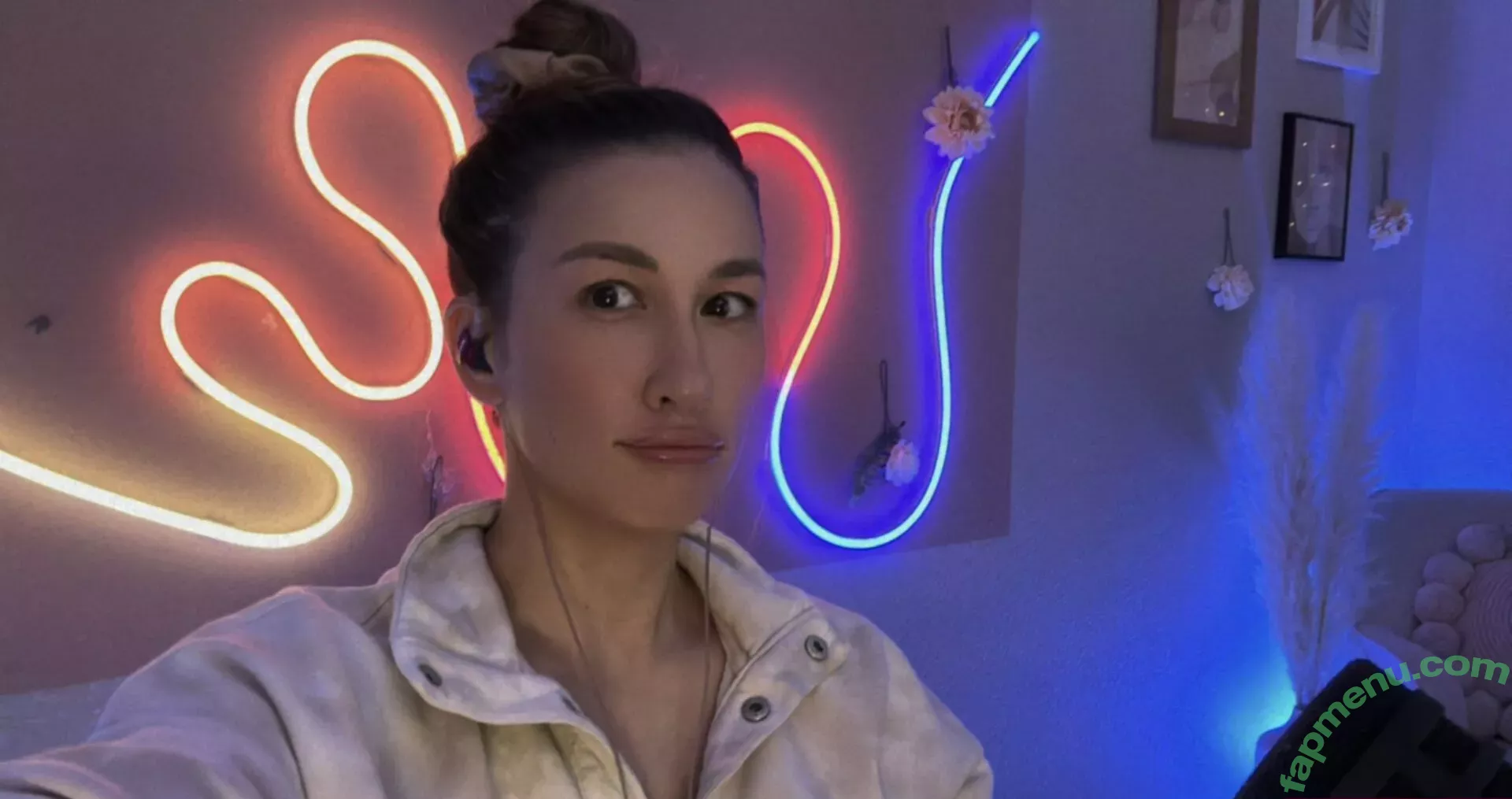 Femsteph nude photo #0084 (Femsteph)
