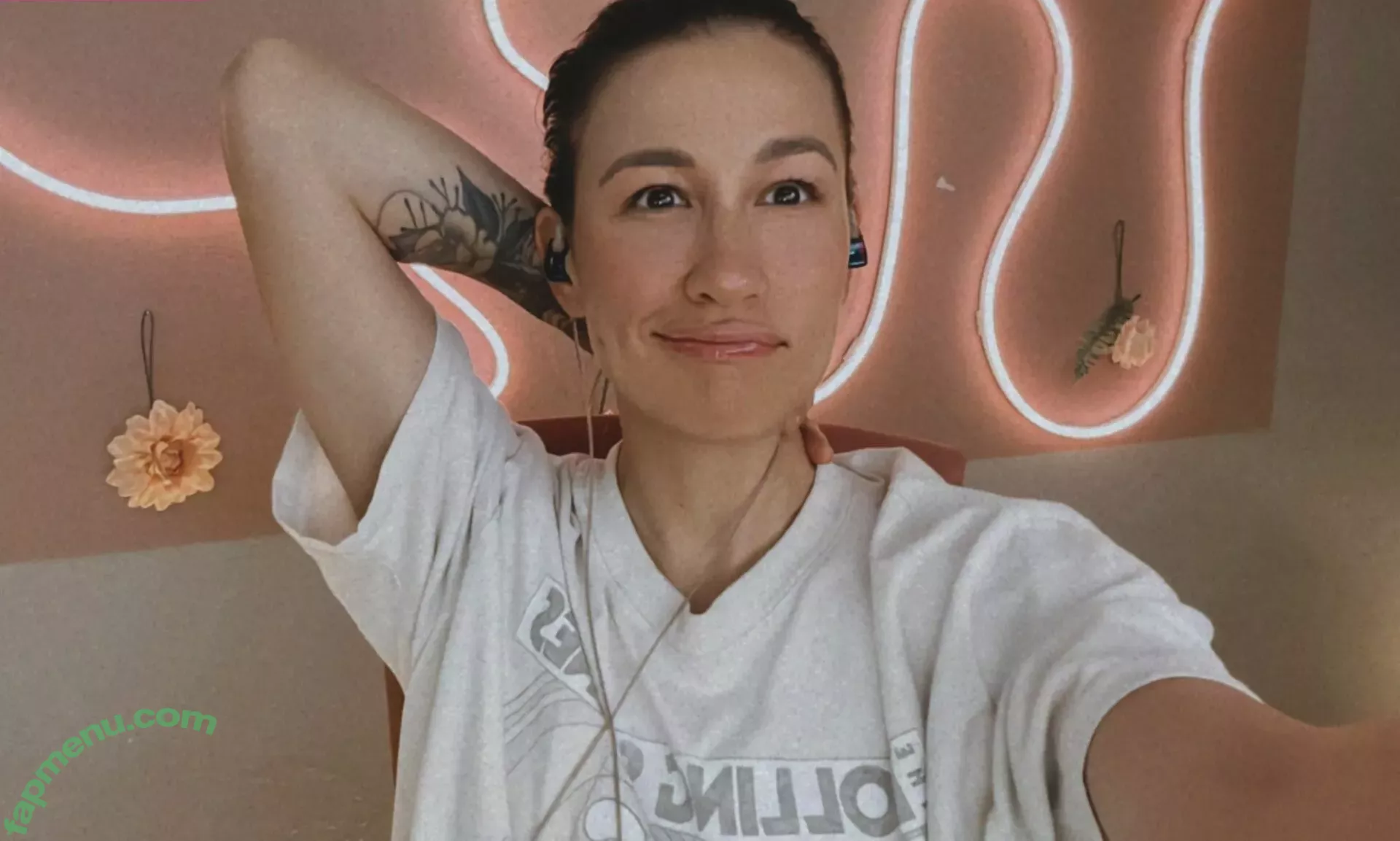 Femsteph nude photo #0092 (Femsteph)