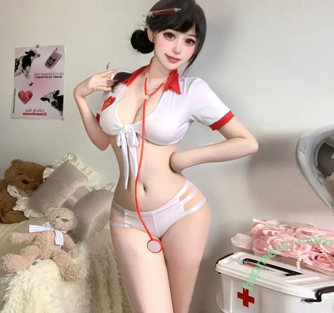 Fennai (分奈) nude photo #0127 (fennai)