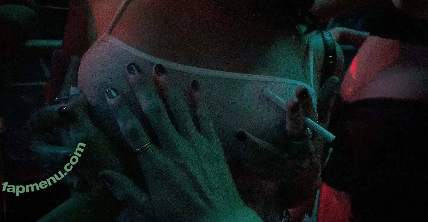 Fentanyl nude photo #0002 (BrunxA / reel)