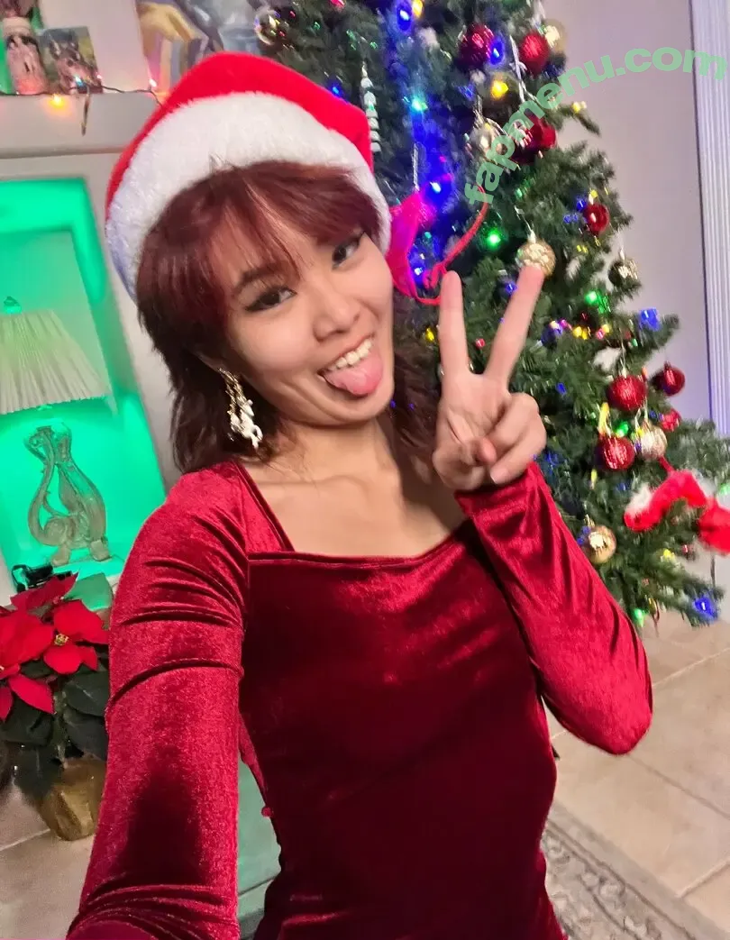 Feoncissa nude photo #0042 (Little_Corvidae(Twitch / theonlysarahc)