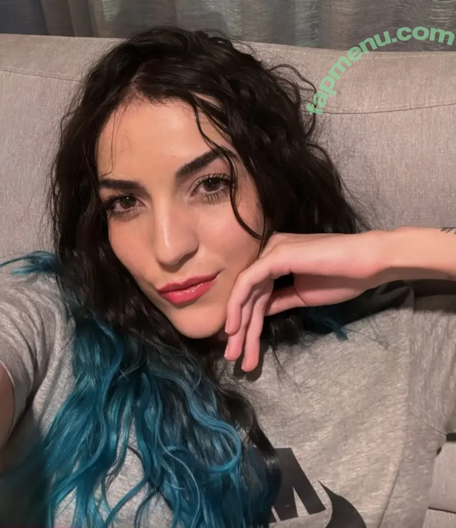 Ferbr nude photo #0006 (Fernanda Isabelle / ferbrmusic)