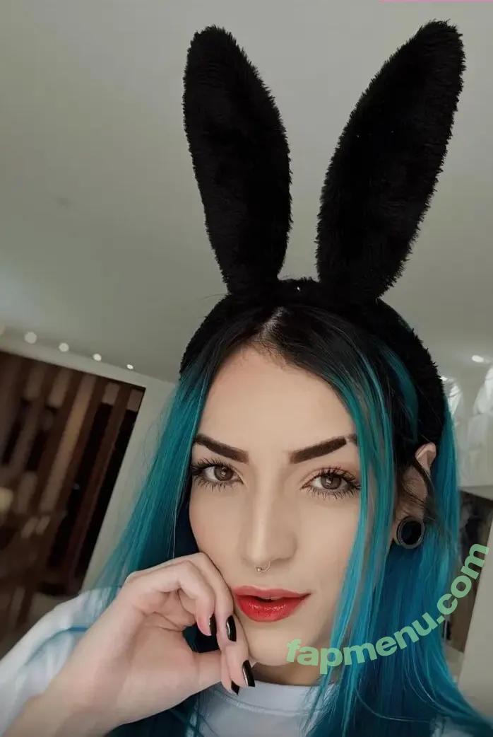 Ferbr nude photo #0008 (Fernanda Isabelle / ferbrmusic)