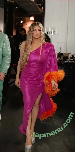 Fergie nude photo #0325