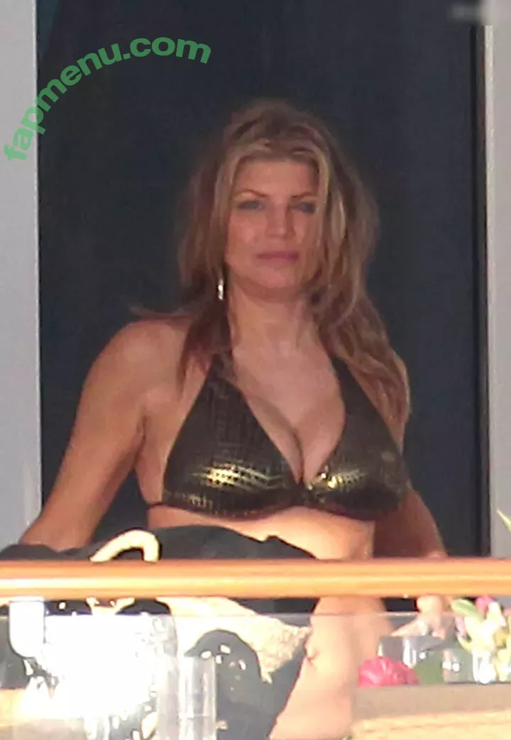 Fergie nude photo #0214 (Fergie)