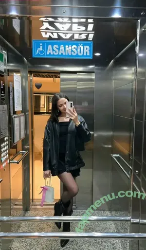 Feride Özdinç / ferideozdincc nude photo #0059