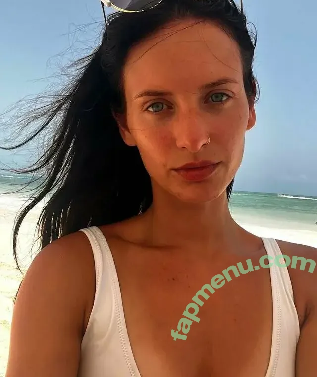 fern_tiktok nude photo #0001 (fern_tiktok)