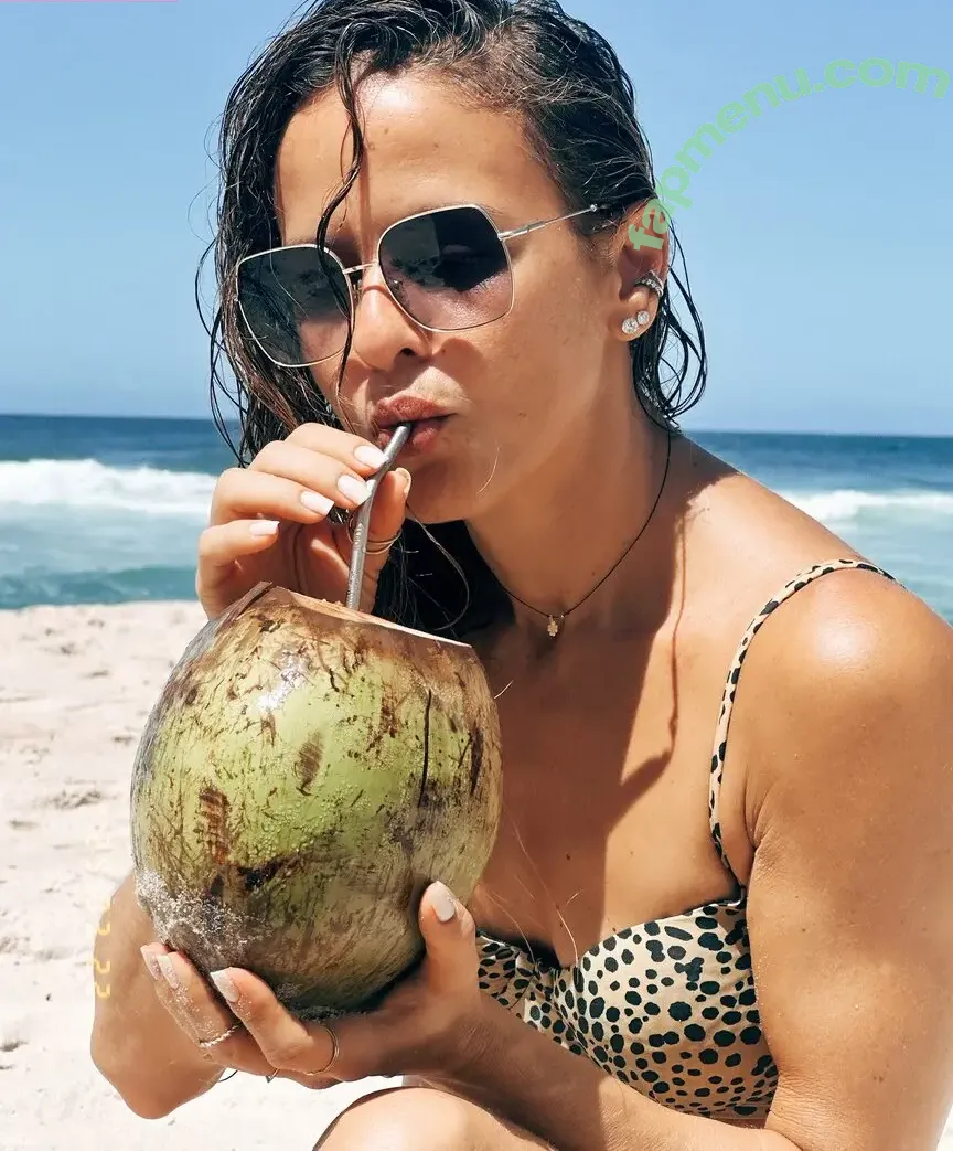 Fernanda De Freitas nude photo #0212 (fernandadefreitas_)