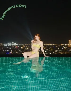 Fernanda Hanzen / Feeh Hanzen / feeh_hanzen / feehhanzen nude photo #0039