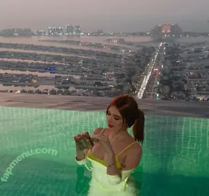 Fernanda Hanzen / Feeh Hanzen / feeh_hanzen / feehhanzen nude photo #0045