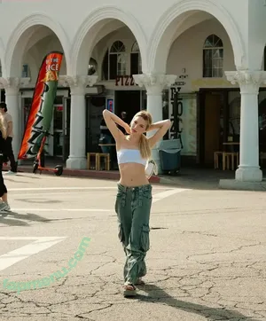 Fernanda Schneider / fefe nude photo #0209