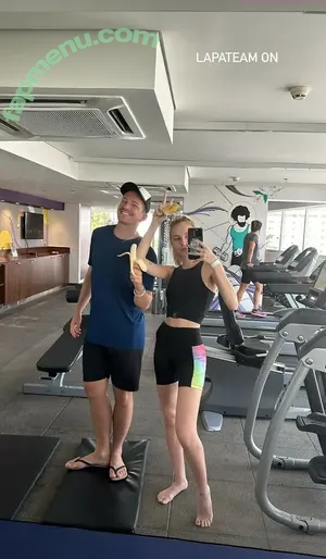 Fernanda Schneider / fefe nude photo #0235