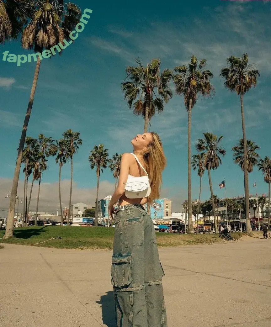 Fernanda Schneider nude photo #0206 (fefe)