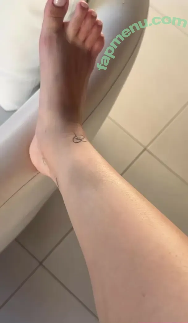 Fernanda Schneider nude photo #0242 (fefe)