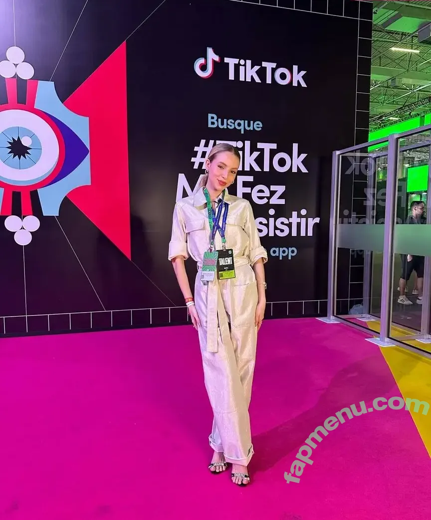 Fernanda Schneider nude photo #0250 (fefe)