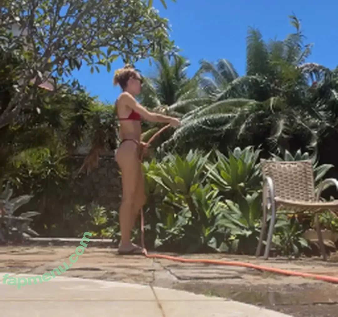 Fernanda Schneider nude photo #0397 (Fefe)