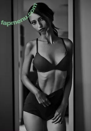Fernanda.wong nude photo #0034