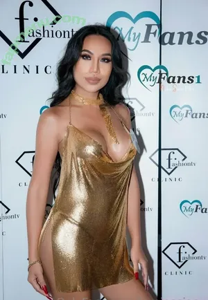 fernieasianx / fernieofficialig nude photo #0092