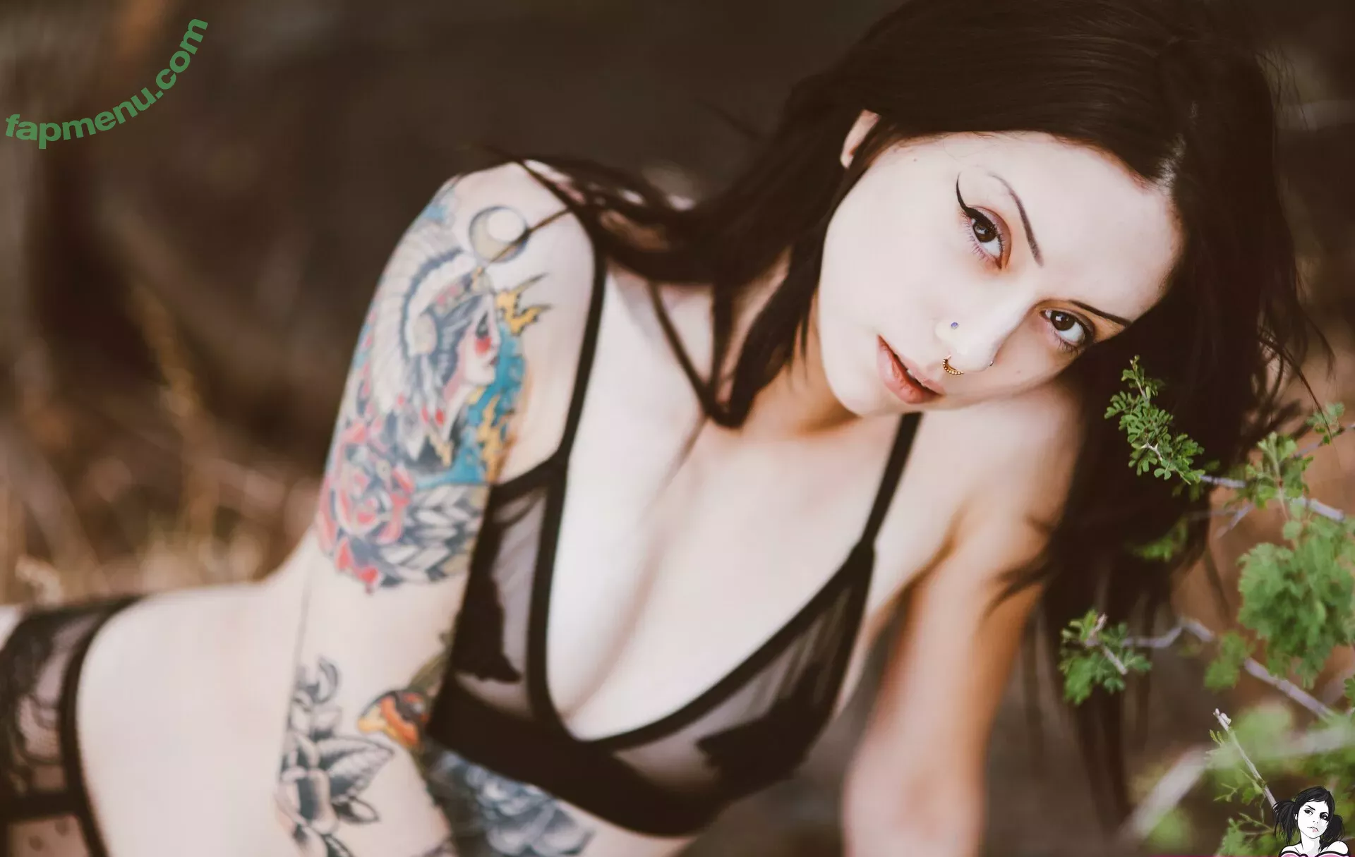 Feryn Suicide nude photo #0414 (ferynandwolfe / ferynsuicide)