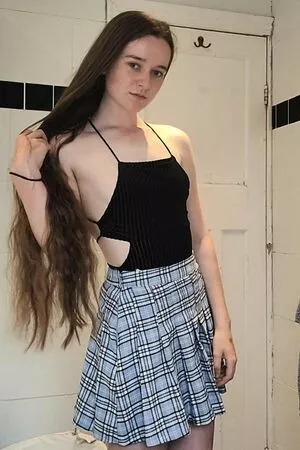 ff1nnl3y / finnleynextdoor nude photo #0002