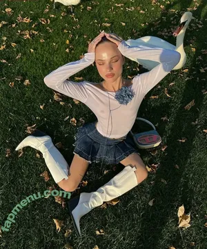  nude photo #0001