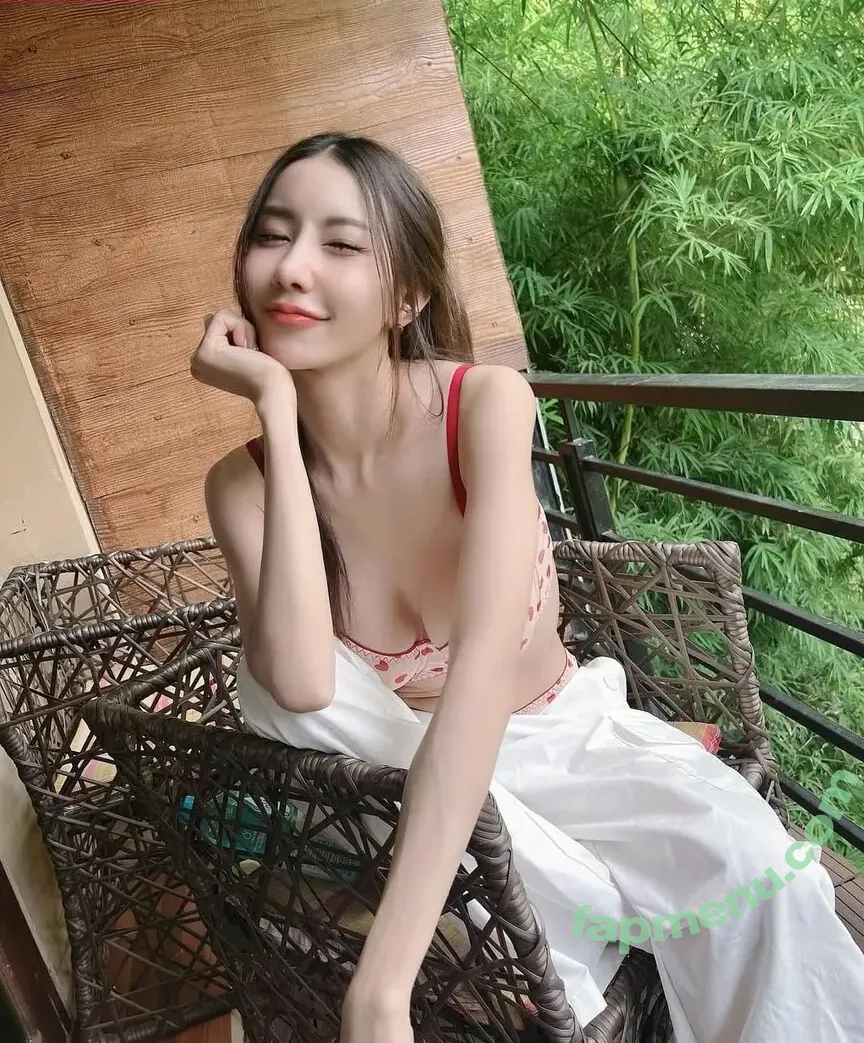 fffrofaizzz nude photo #0353 (frofaizzz)