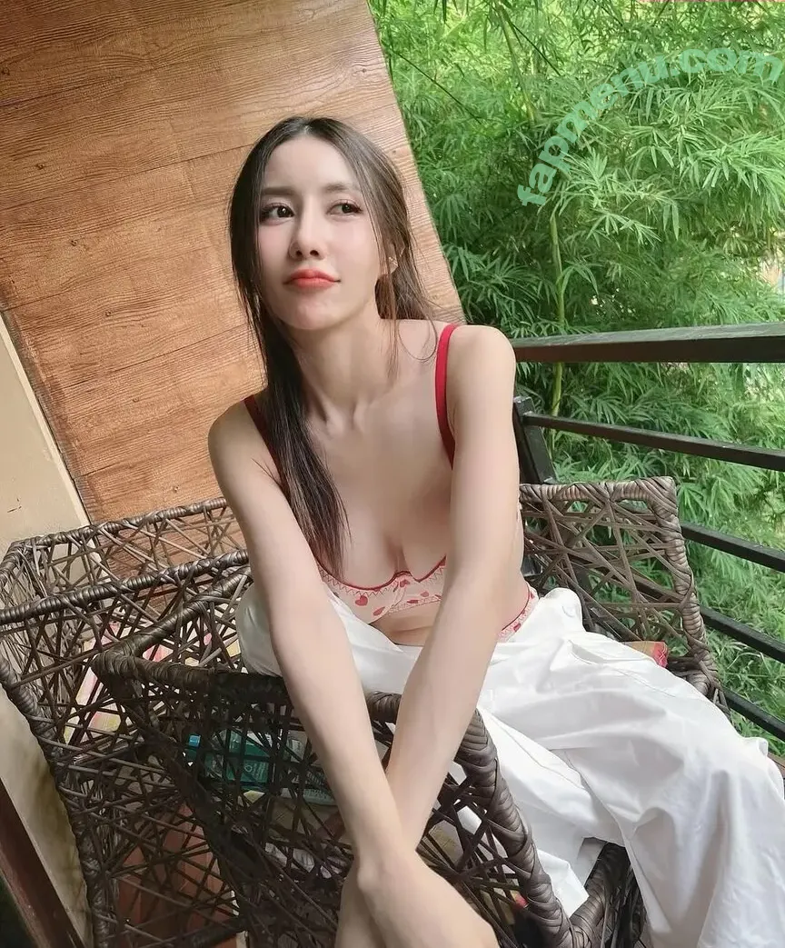 fffrofaizzz nude photo #0354 (frofaizzz)