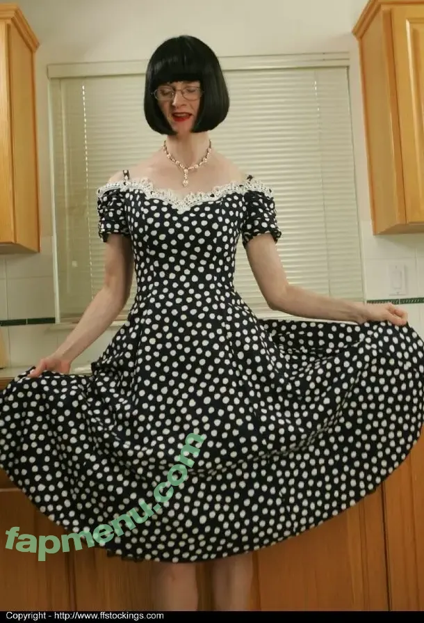 FFstockings Julia nude photo #0001 (juliastockings / juliathenaughtyteacher)