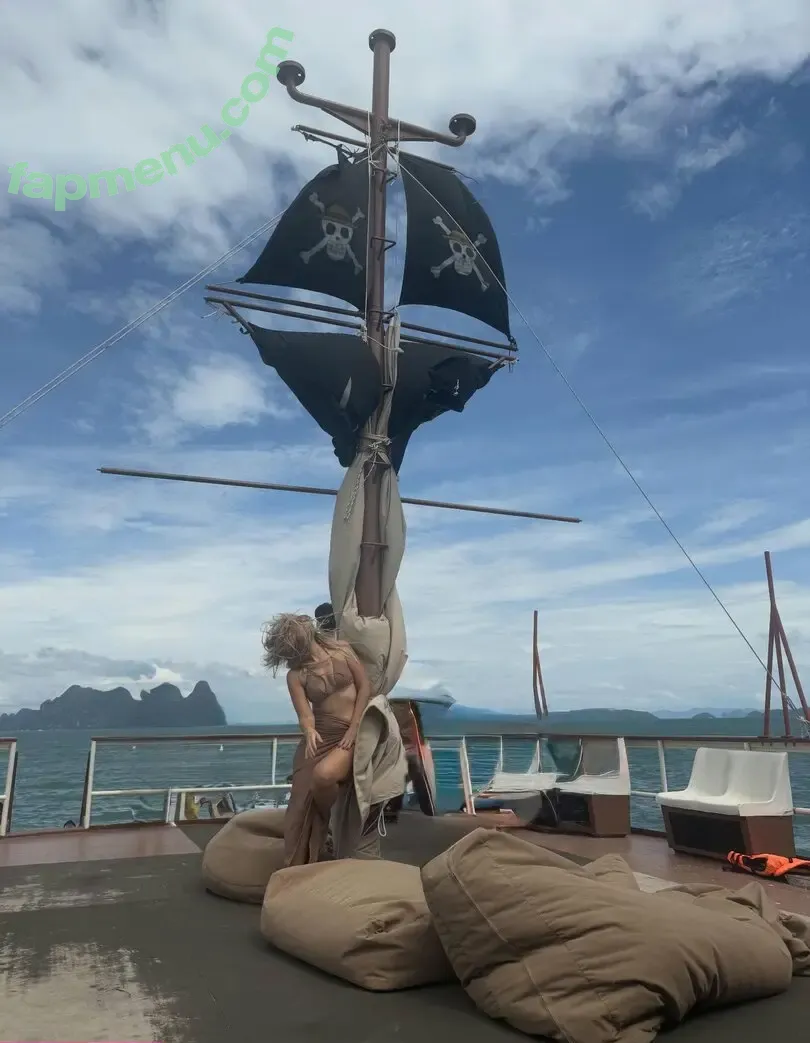 Fidan Atalay nude photo #0111 (fidanh0ca / fidannatalay)