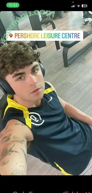 fidtik / fiftikk nude photo #0070