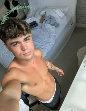 fidtik / fiftikk nude photo #0072