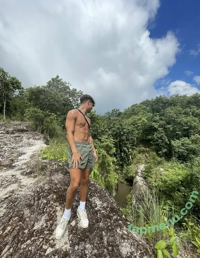 fidtik nude photo #0020 (fiftikk)