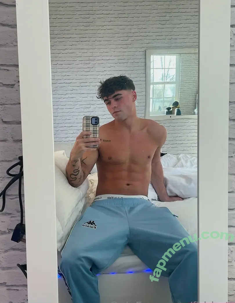 fidtik nude photo #0060 (fiftikk)