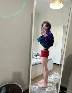  nude photo #0003