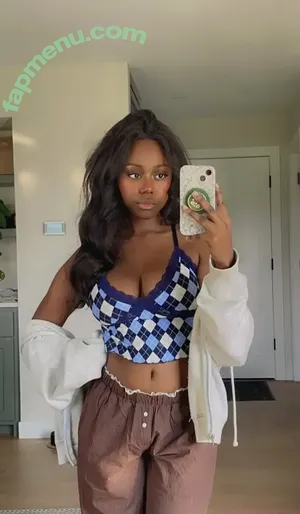 Filmfae nude photo #0039