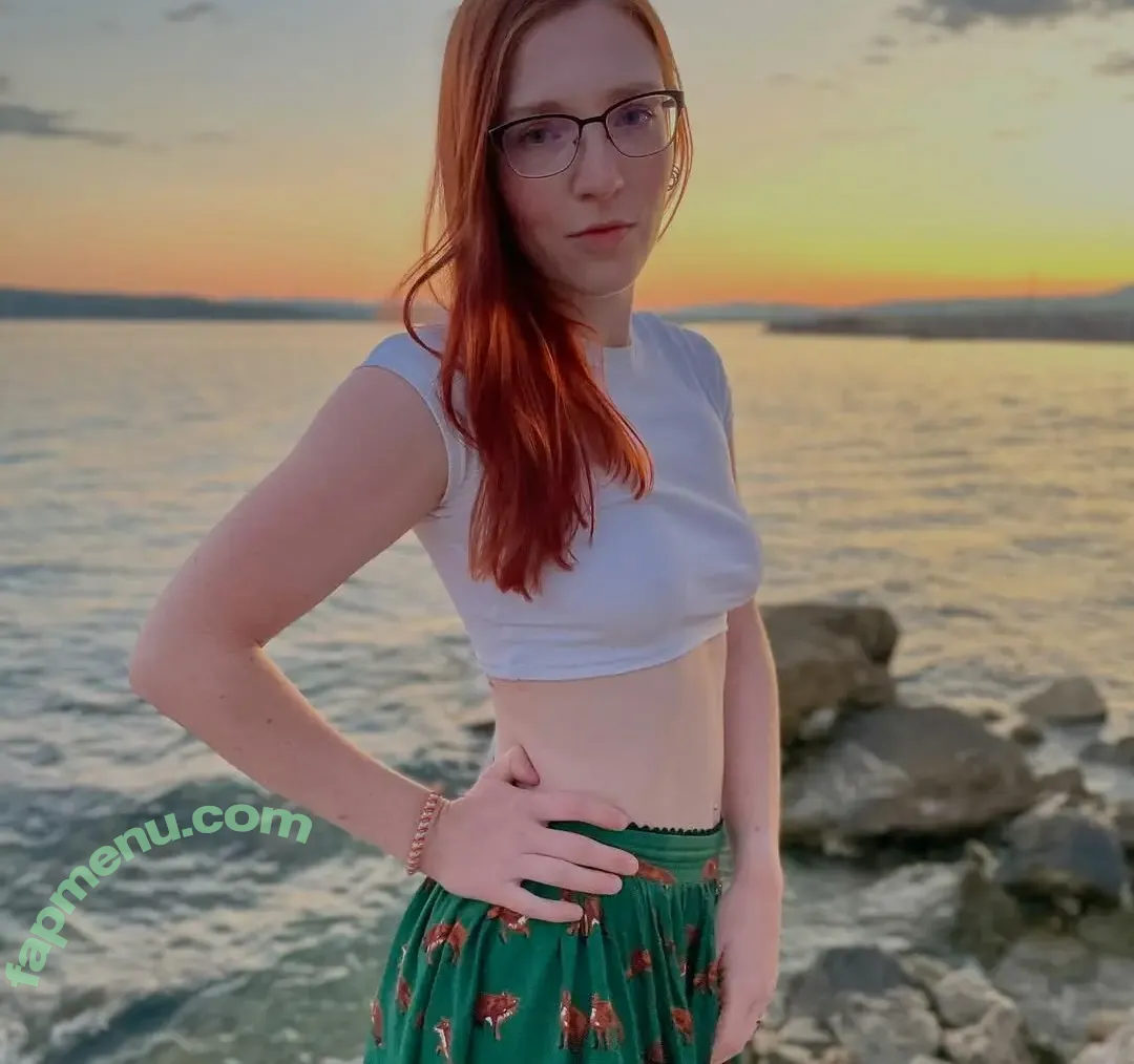 FinaFoxy nude photo #0006 (FinaFoxy)