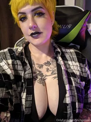 finchgallows / finchcare / finchvip nude photo #0297