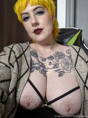 finchgallows / finchcare / finchvip nude photo #0319