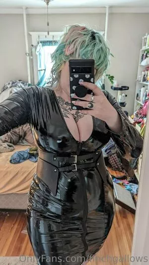 finchgallows / finchcare / finchvip nude photo #0408