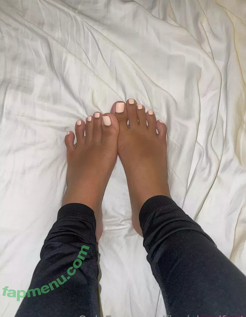 fineislandfeet nude photo #0017 (fineassneek)