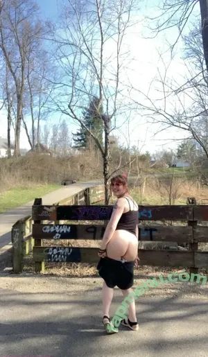  nude photo #0009