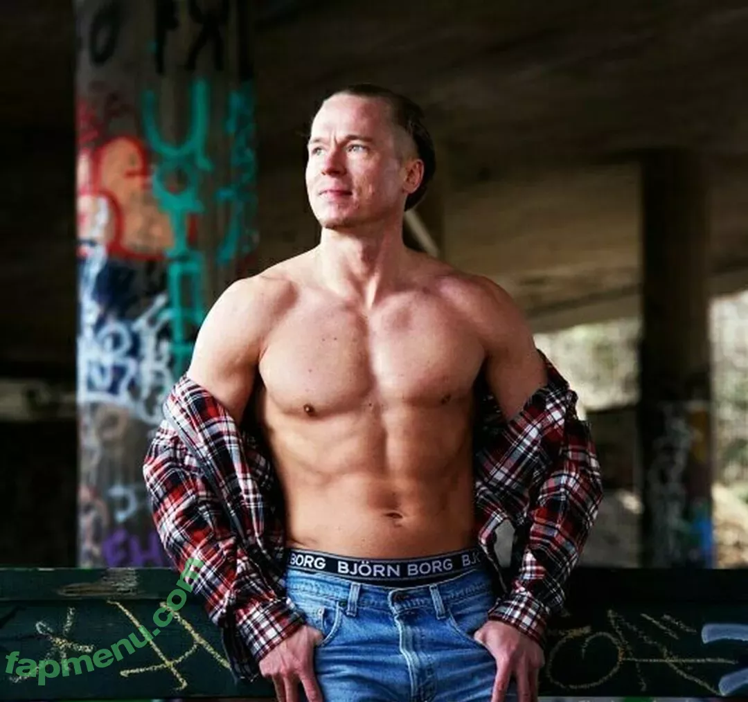 finhotbabes nude photo #0018 (finhotbabes)