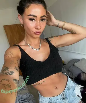  nude photo #0007