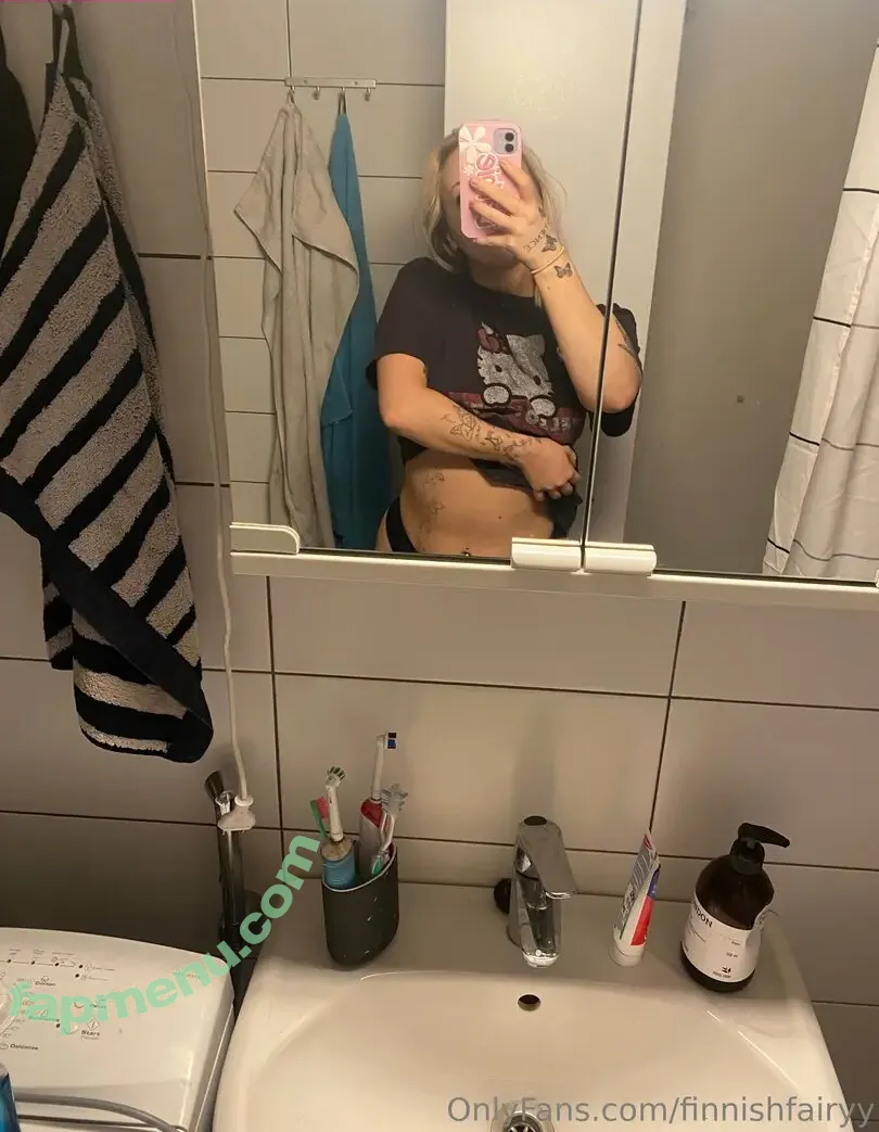 finnishfairyy nude photo #0001 (trippinfairyy)