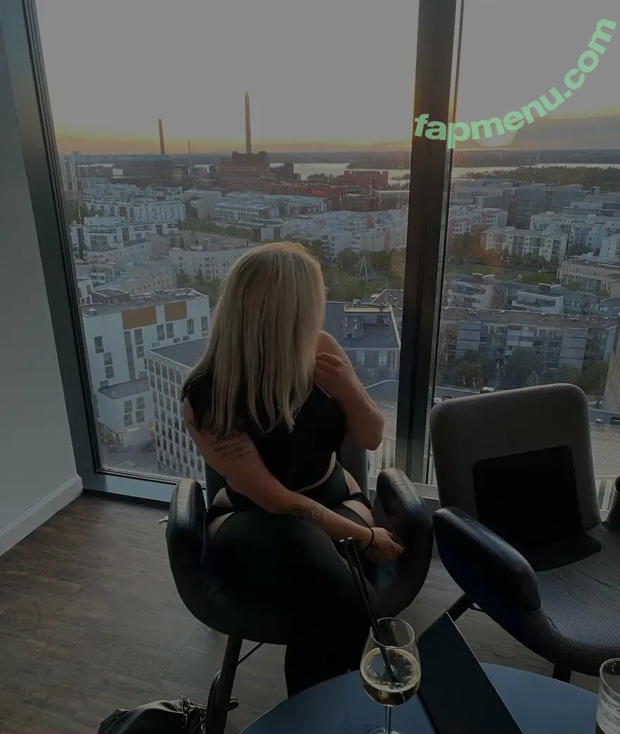 finnishfairyy nude photo #0045 (trippinfairyy)