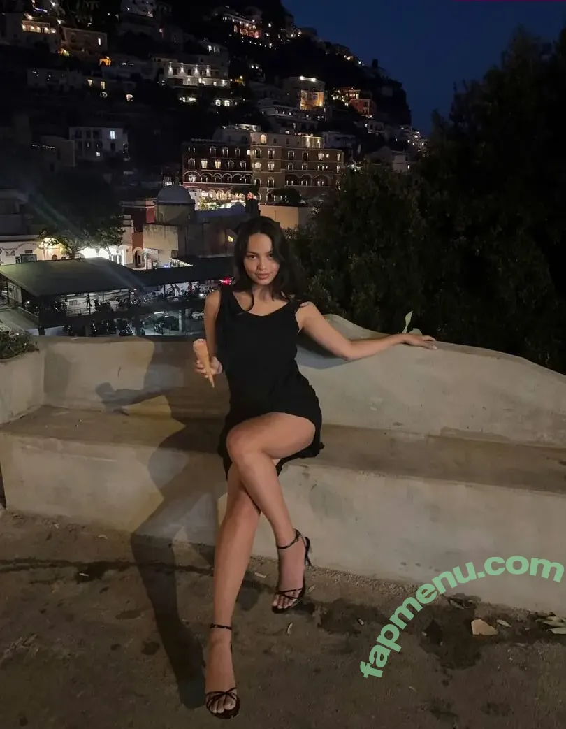 Fiona Barron nude photo #0516 (fiona.bl)